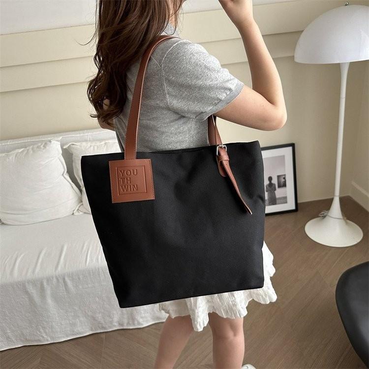 Spacious And Stylish 2024 New Women's Commuter Tote Bag In Soft Canvas Design