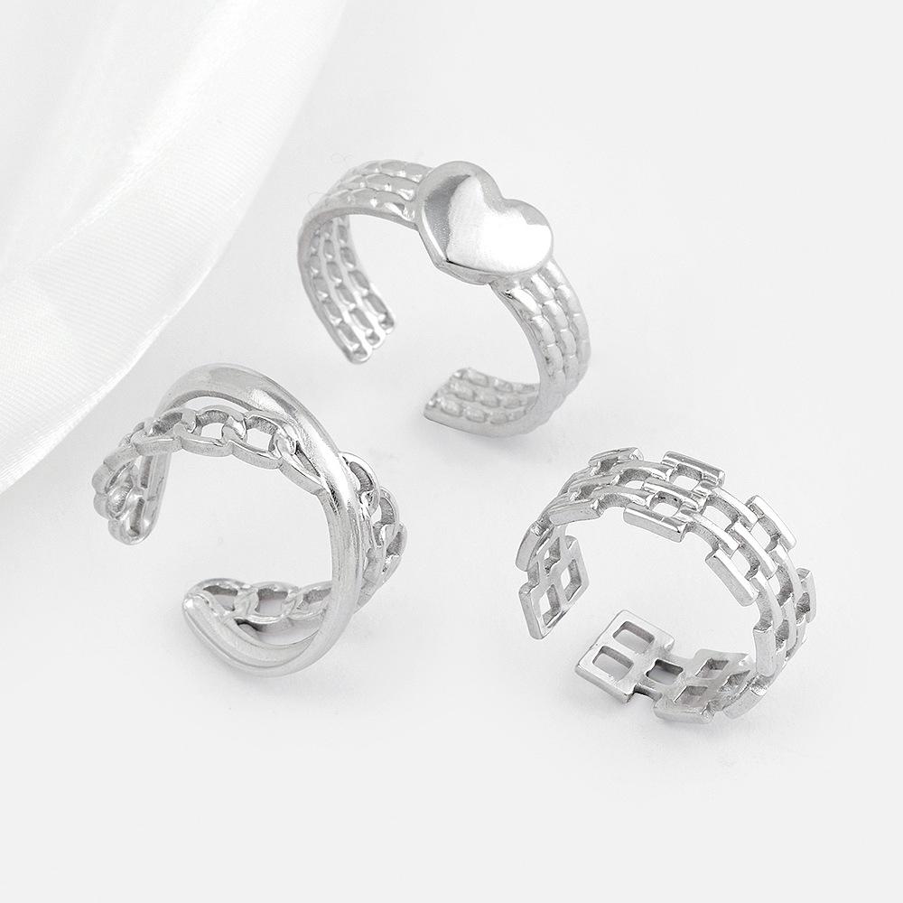 

Stylish Titanium Steel Hydraulic Chain Cross Ring One Size