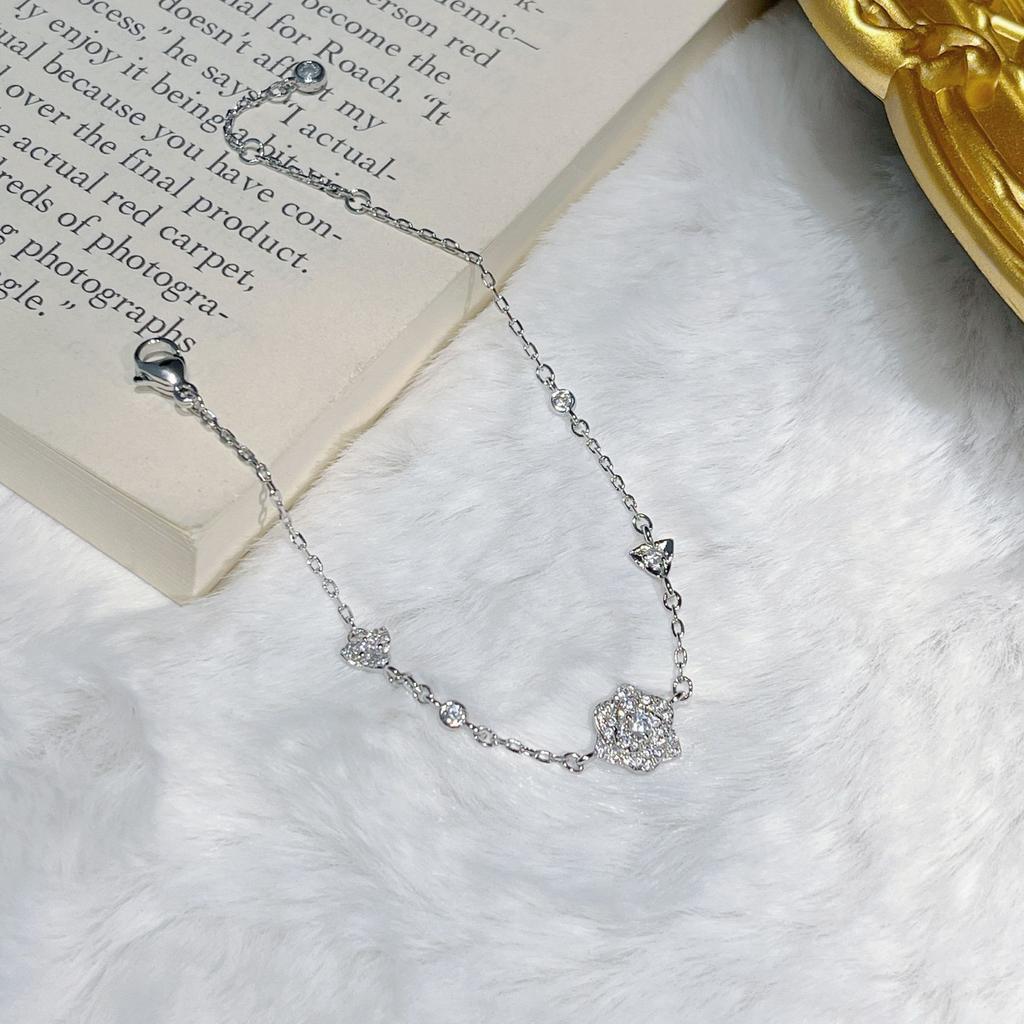 Star Full Diamond Rose Collarbone Chain Bracelet Star With Flower Necklace Light Luxury High-End Set