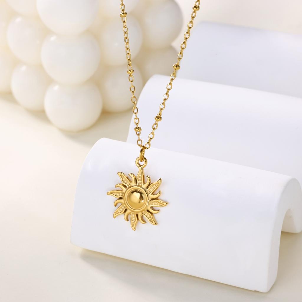 Stainless Steel Geometric Necklace For Women Fashion Sun Sunflower Pendant Clavicle Chain Aesthetic Jewelry Accessories Femme