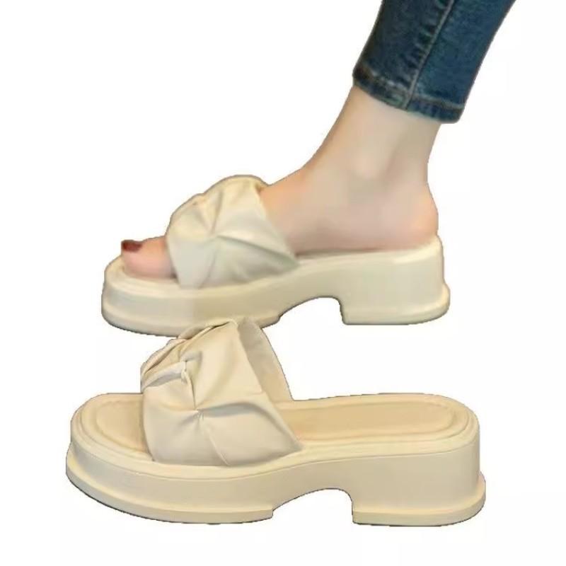 High-end summer wear cool slippers women's new platform casual beach sandals fashion flip-flops