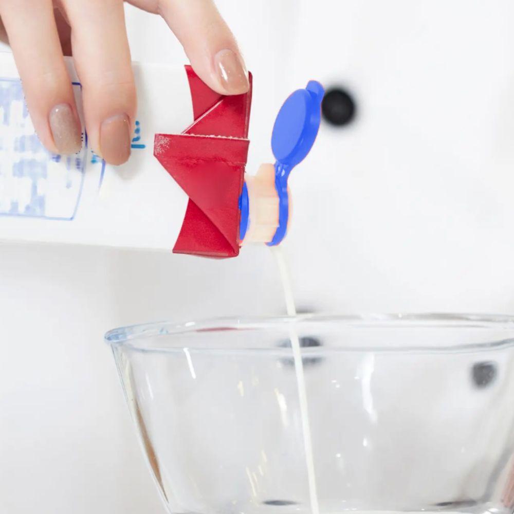 4pcs Anti-Spray Milk Bottles Pourer Reusable Boxed Milk Fresh-keeping Cover Beverage