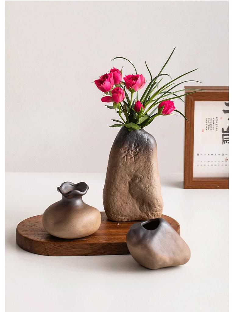 Chinese Retro Zen Ceramic Mini Vase for Green Plants and Flowers - Living Room Decoration Ornament