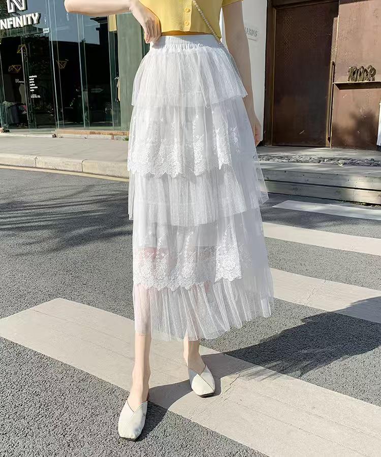 High-End Women's Layered Lace Mesh A-Line Skirt - Autumn/Winter Slimming Long Skirt