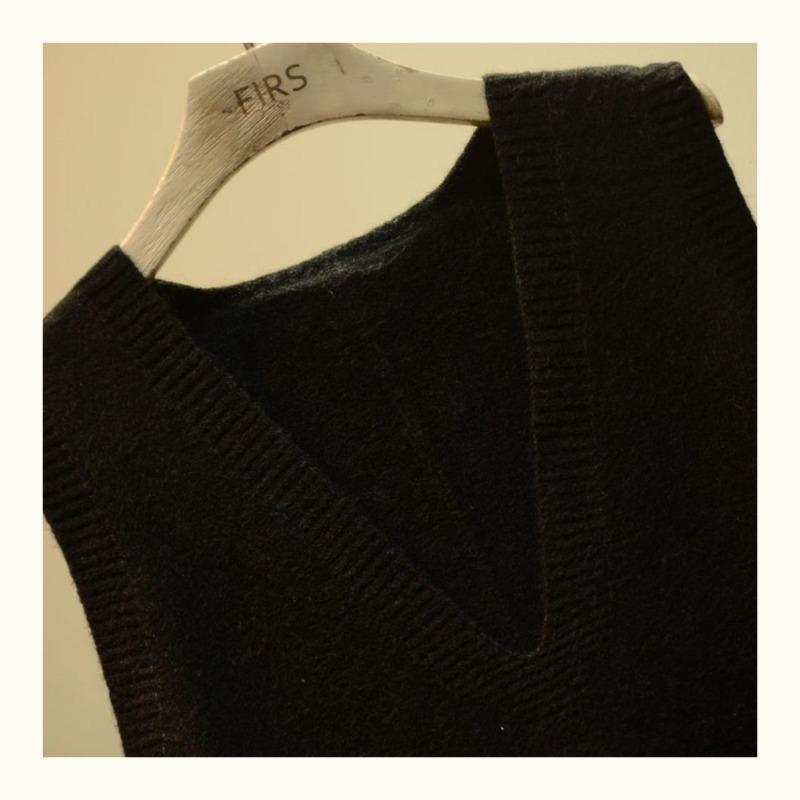 Embroidered Cartoon Elephant Women Knit Vest Retro Style Knitted Pullover Loose Casual Solid Color Thin Sweater Harajuku Style Knit Base Shirt Autumn