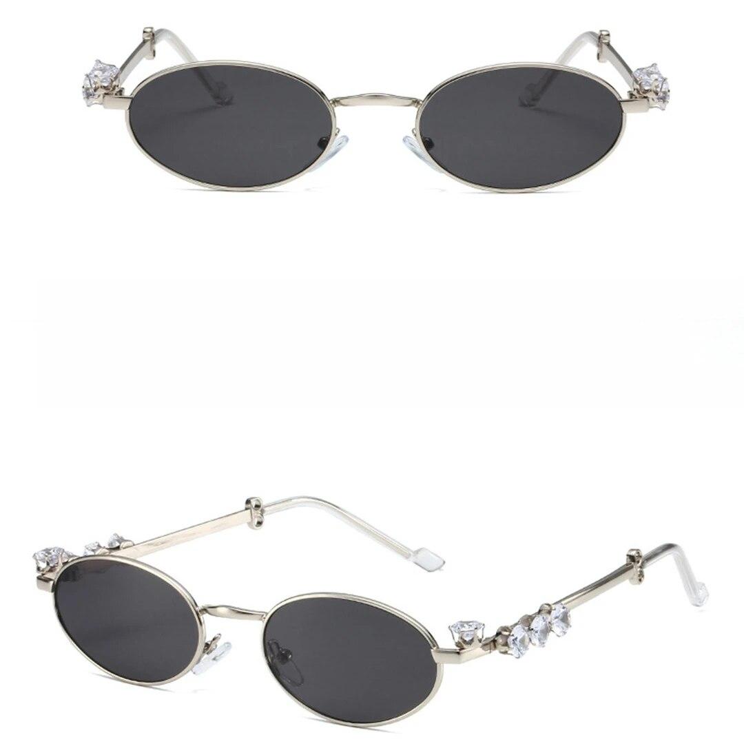 

A Pair of Metal New Y2K Antique Heavy Industry Diamond-encrusted Fashion Metal Sunglasses Star with the Same Sweet and Exquisite срібний