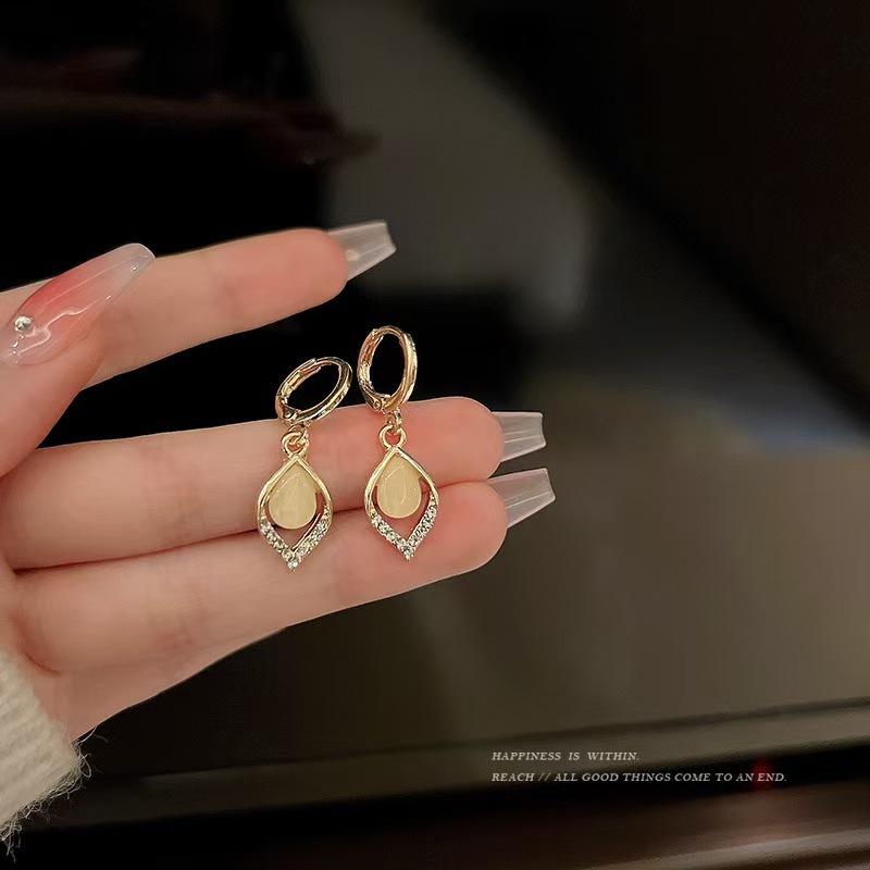 2024 Trendy Luxury Tassel Earrings – Simple, Versatile Bestseller for Women