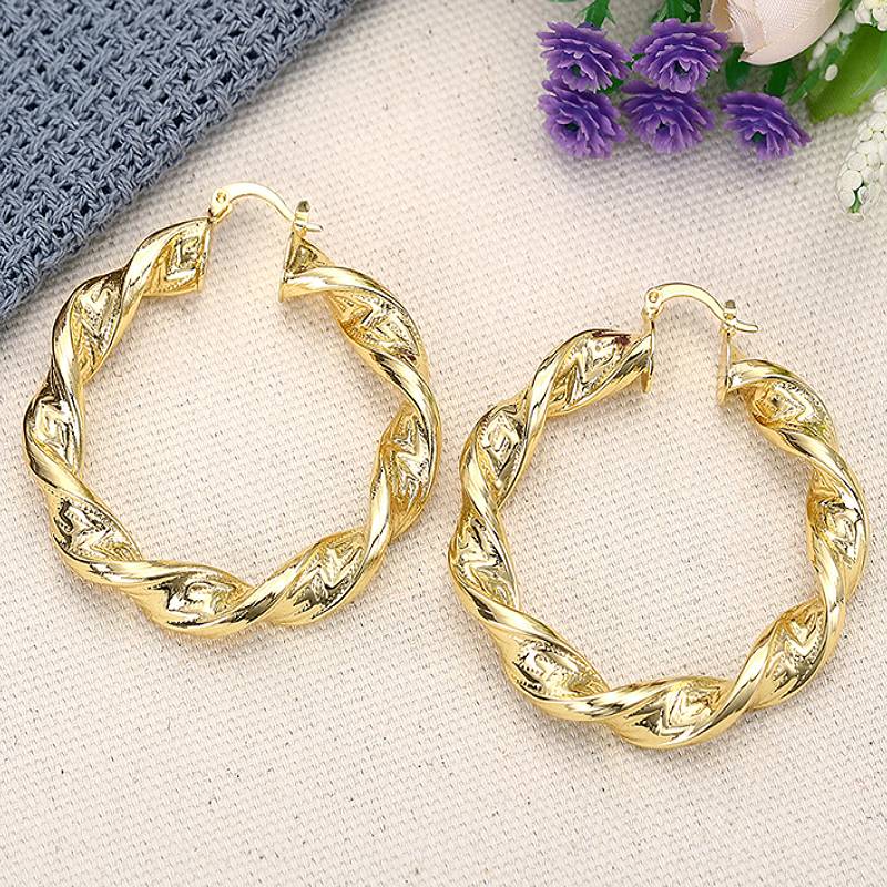 

Huitan Matal Hoop Earrings for Women Daily Party Wedding Luxury Accessories Gold Color 3 Style Circle Design Fashion Zircon