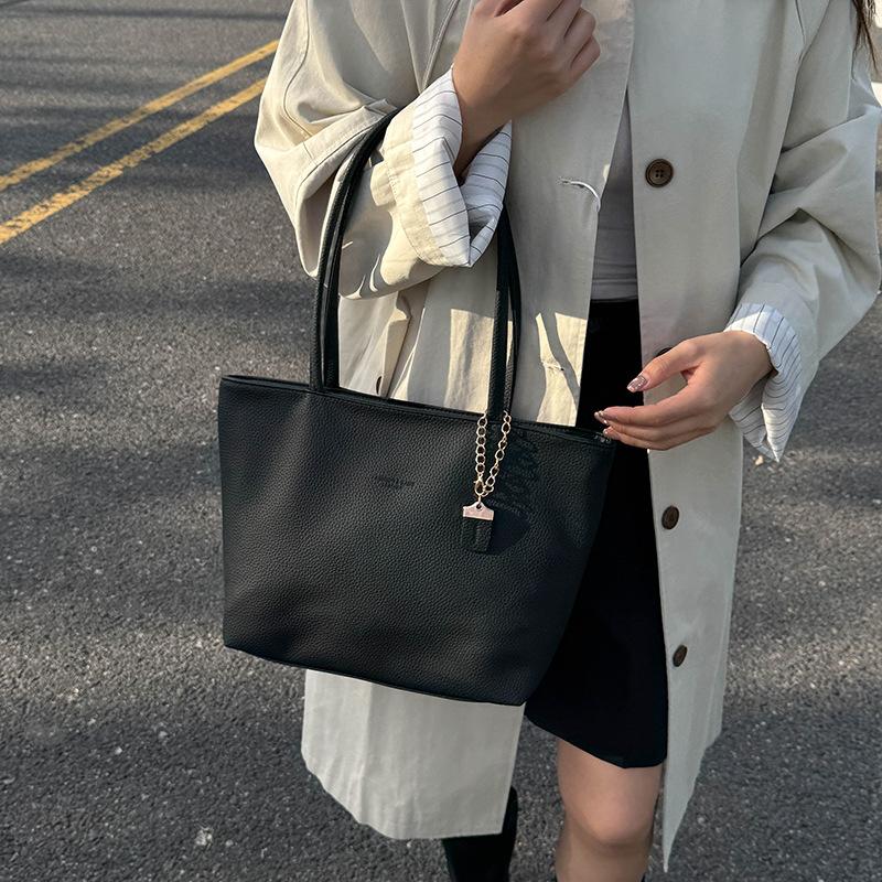 

New Fashion Vintage Large Capacity Tote Shoulder Bag Women Casual Crossbody Handle Bag Comfortable and Versatile Storage Bags чёрный