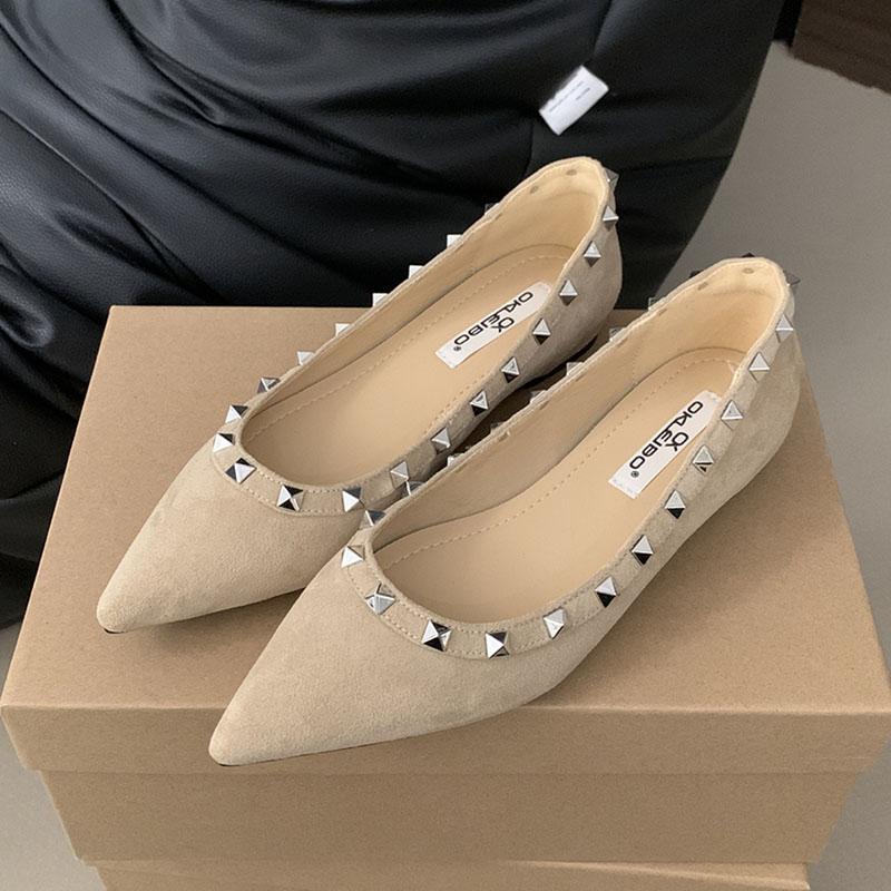 Fashion Pointed Toe Footwear Slip On Flats Shoes For Ladies 2025 New Summer Spring Female Shallow Flock Women Flats With Rivet Shoes