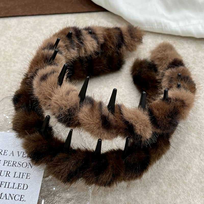 

2Pcs 2026 Fashion New Korean Vintage Leopard Print Toothed Plush Headband Female Anti Slip Facial Hair Clip Headband