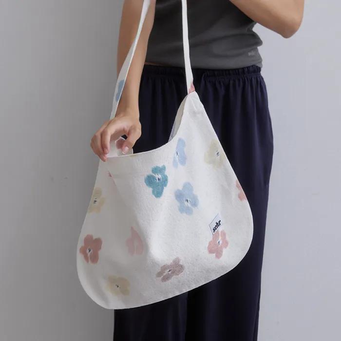 Water Flower Easy Bag (Ivory)