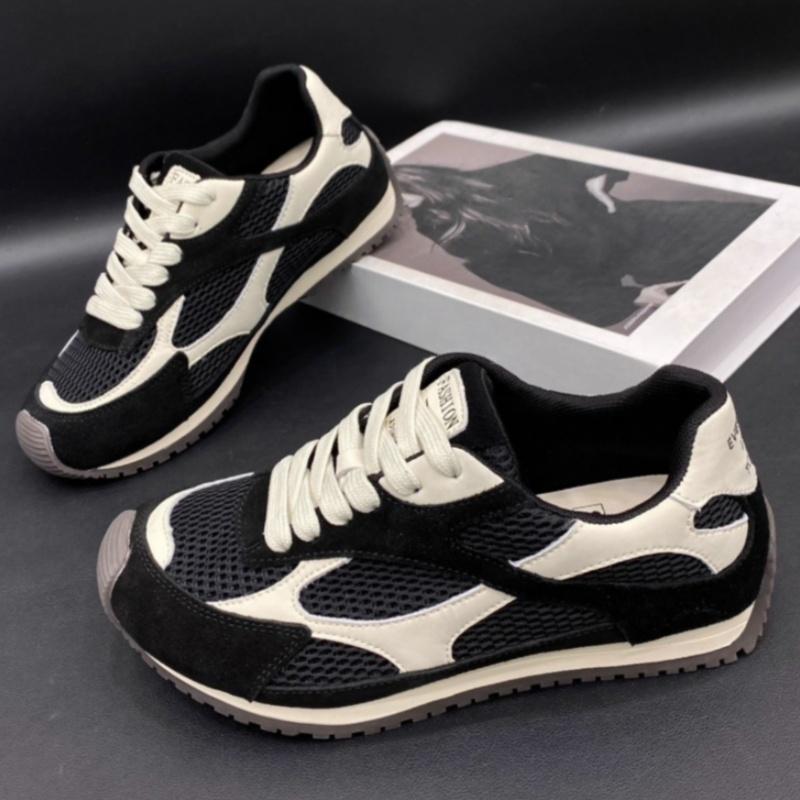 Fashion High Quality Lightweight Sports Shoes 2025 Spring New Fashionable Breathable Mesh Women Sneakers Outside Casual Women Shoes