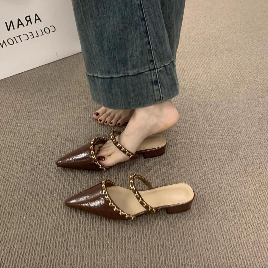Retro Chain with Bag Head and Half Slippers for Women Wearing Lazy People with One Pedal Temperament Pointed Head Low Heel Mueller Shoes