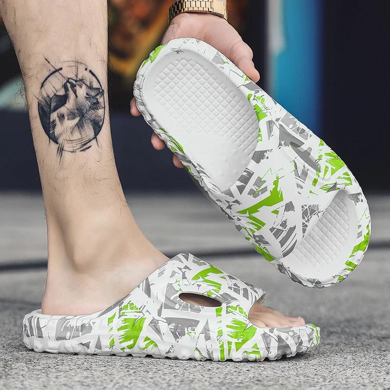 Outdoor Men Slippers Lightweight Men Beach Shoes Non-Slip Bathroom Slides Soft Indoor Home Sandals  Fashion Flip Flop