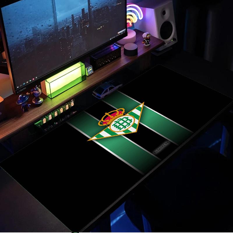 Real Betis Crest Artwork Mouse Pad, Rubber Base, Mouse Pad for Gamers and Office Use, Gaming Desk , Easy To Clean Mat Christmas fan gifts