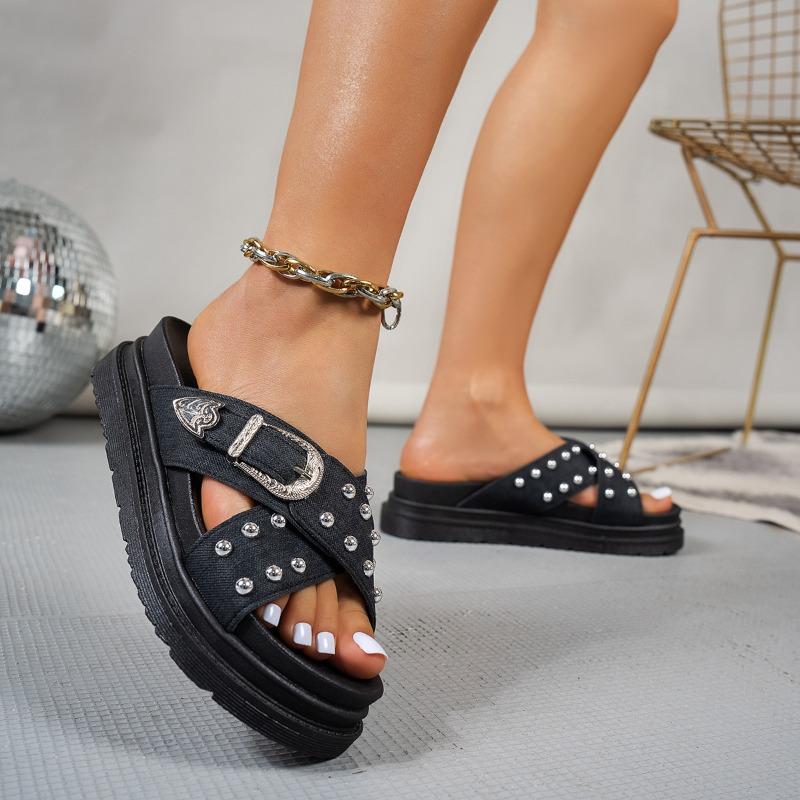 Summer new cross thick-bottomed buckle rivet slippers women's fashion casual wear beach cool slippers