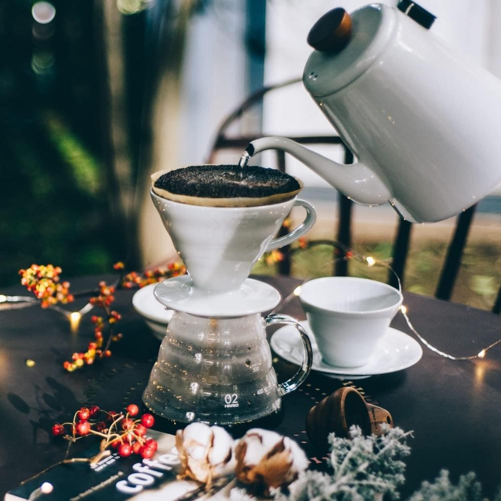 Hario V60 Dripper 02 Ceramic White Vdcr 02 W 1 4  