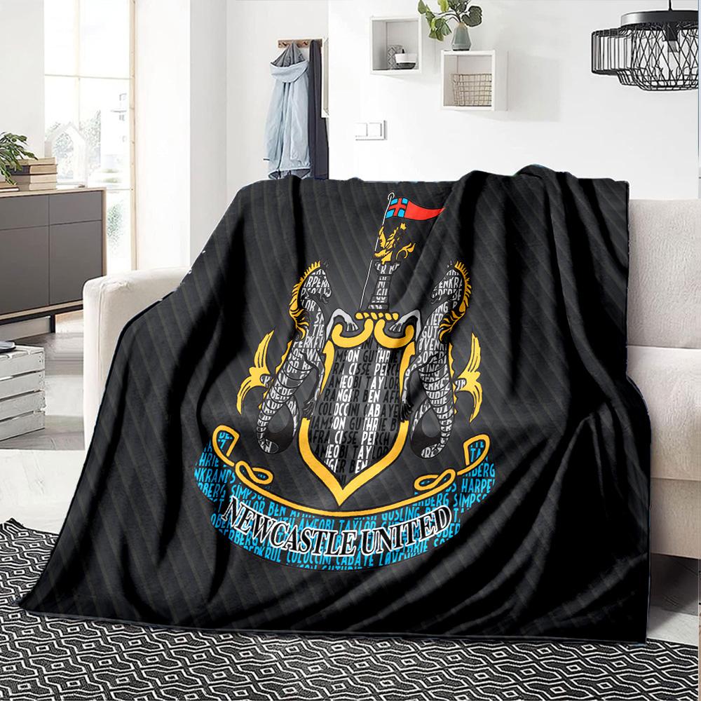 Coperta in Flanella con Stemma del Newcastle United, Poliestere Morbido, Design Moderno, Per Tutte le Stagioni, per Campeggio, Viaggi, Regali per le Feste o Compleanni