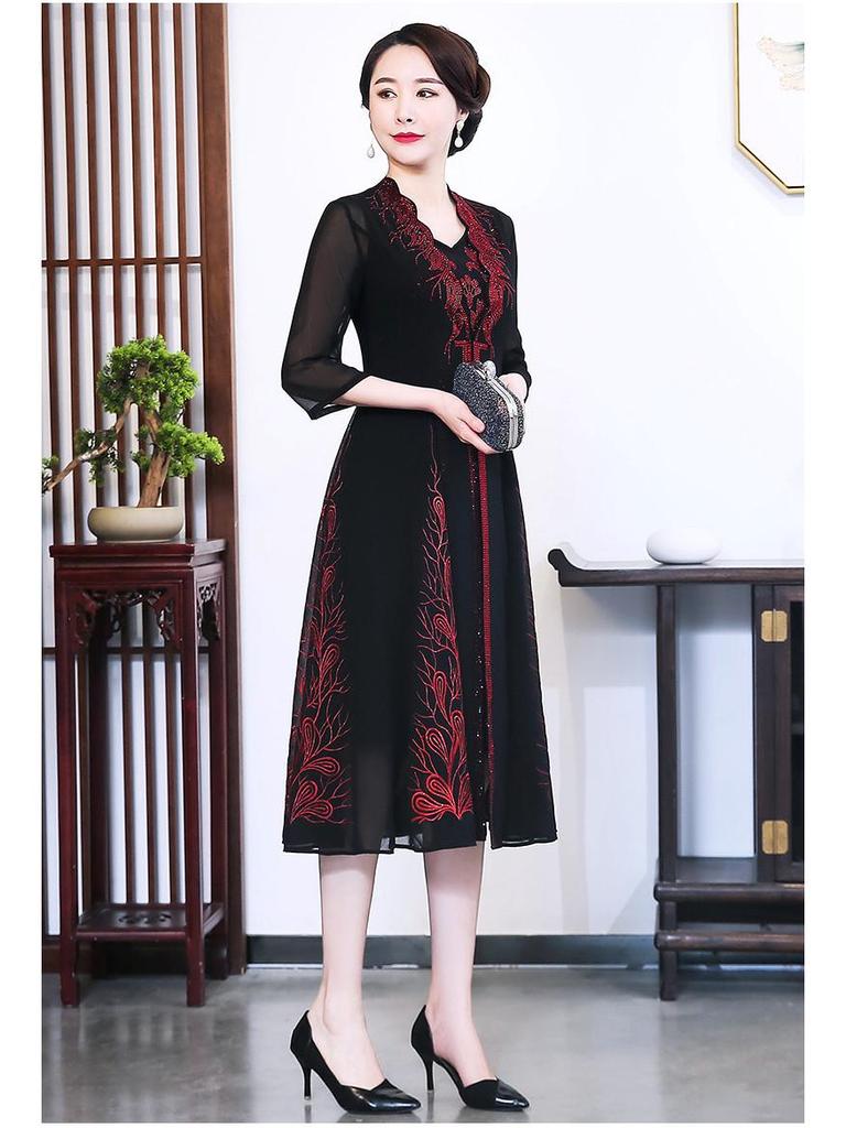 Chiffon Two-Piece Dress for Middle-Aged and Elderly Women - Stylish Mother's Spring/Summer Outfit