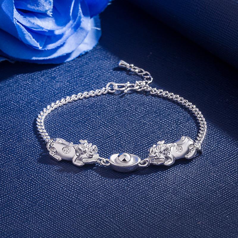 Fashion Pearl Road Road Simple And Auspicious Bracelet