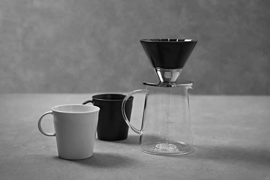 Coffee Dripper Silver & Black [Arita, Saga Prefecture] [Beasty Coffee] A dripper with an impressive metal combination