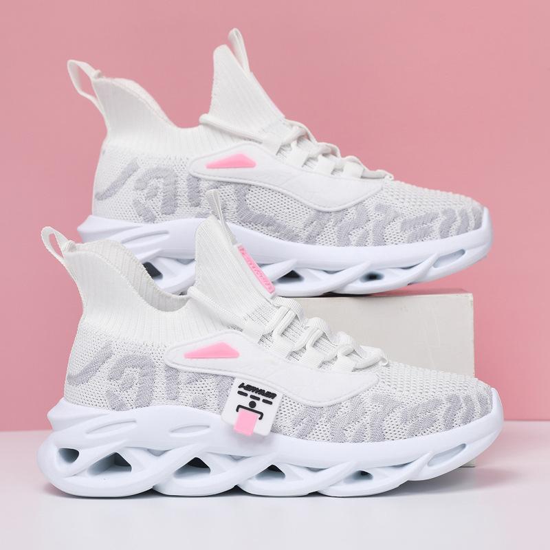 

New summer women s shoes black casual sports shoes young women s breathable and lightweight running shoes elastic flying socks shoes foreign trade 36 белый