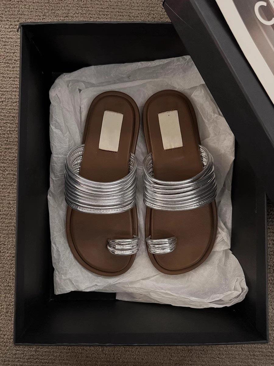 

Тапочки в стиле ретро, женская летняя одежда, новая французская ниша, сказочный ветер, отпуск, пляж, мягкие плоские сандалии 40 серебряный