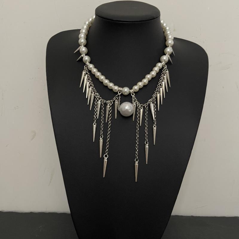 Elegant Rivet Tassel Pearl Choker: Trendy, Cool, and Fashionable Necklace for Women