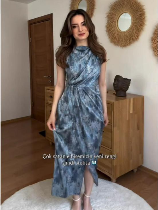 Elegant 2025 European & American Slimming Sleeveless Vest Dress