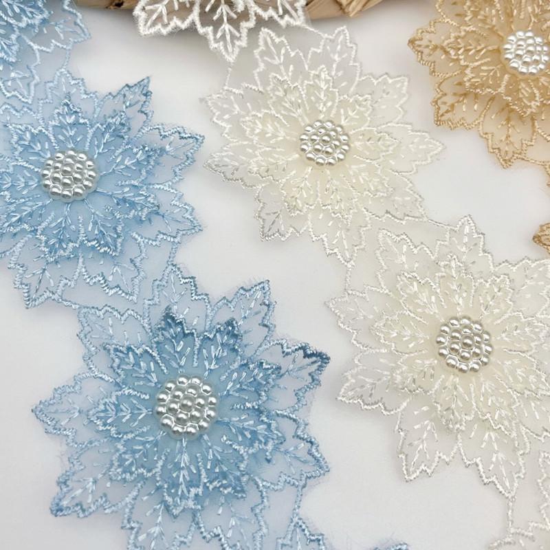 Exquisite Embroidered Organza Lace Flower Applique Patches Can Be Used To Decorate Felt Paintings Picture Frames Clothes and Hat