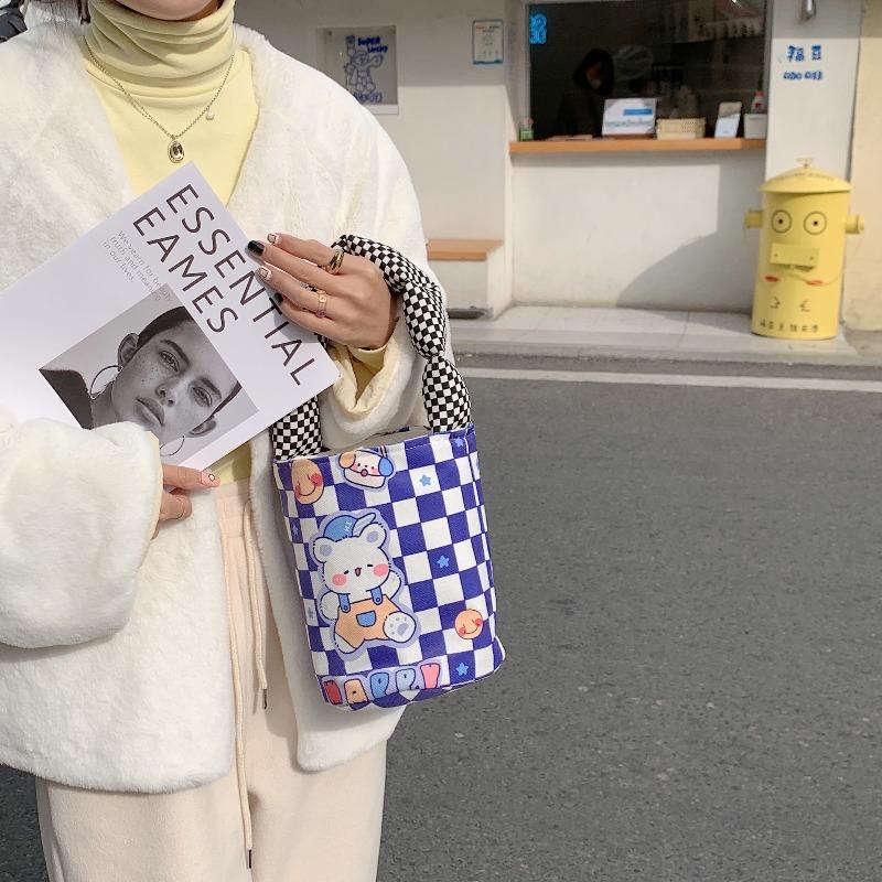 11 Cotton-filled shoulder straps Bucket bag Women's Bento Cute Printed Student Handbag Portable