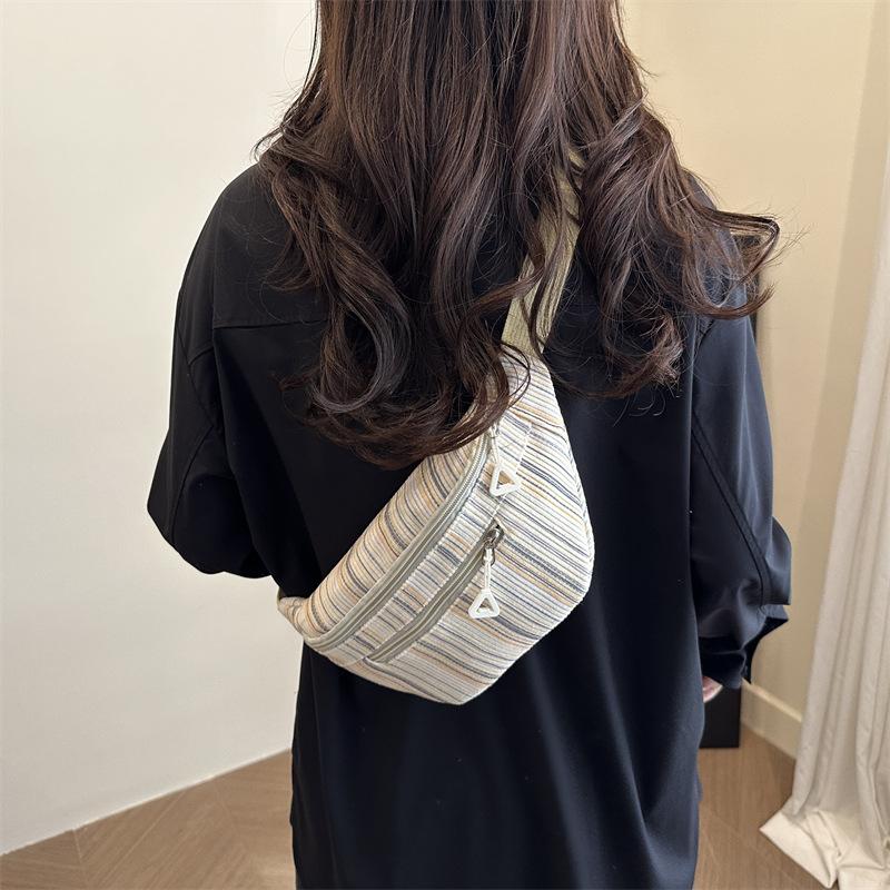 Personalized Breast Bag, Foreign Style, Sports Style, Beautiful Foreign Style 2025 New Popular Casual Simple Single Shoulder Messenger Fanny Pack Wome