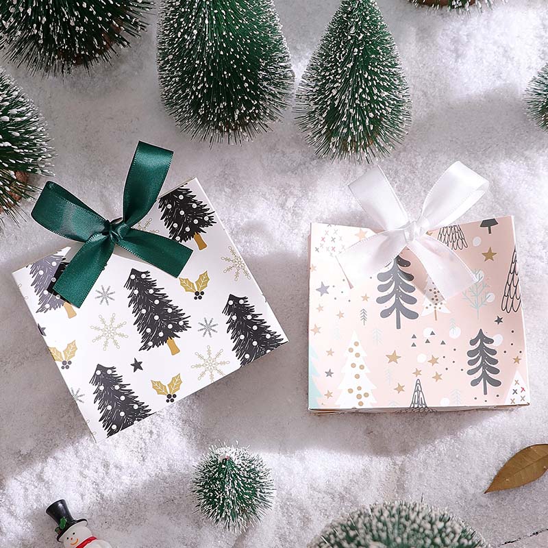 WTEMPO 60PCS 3-Style DIY Creative Ribbon Bow Foldable Paper Boxes Christmas-themed Festive Gift Boxes Christmas Tree Pattern Printed Packaging Boxes