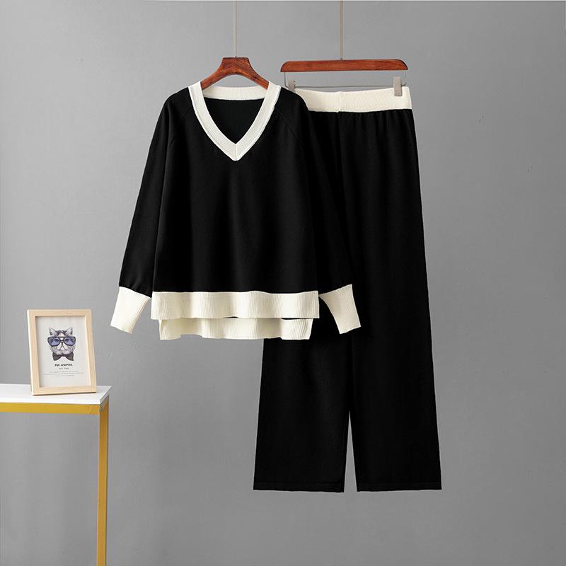 

Женский европейско-американский костюм-двойка с V-образным свитером и брюками широкого кроя на осень/зиму 2025. One size