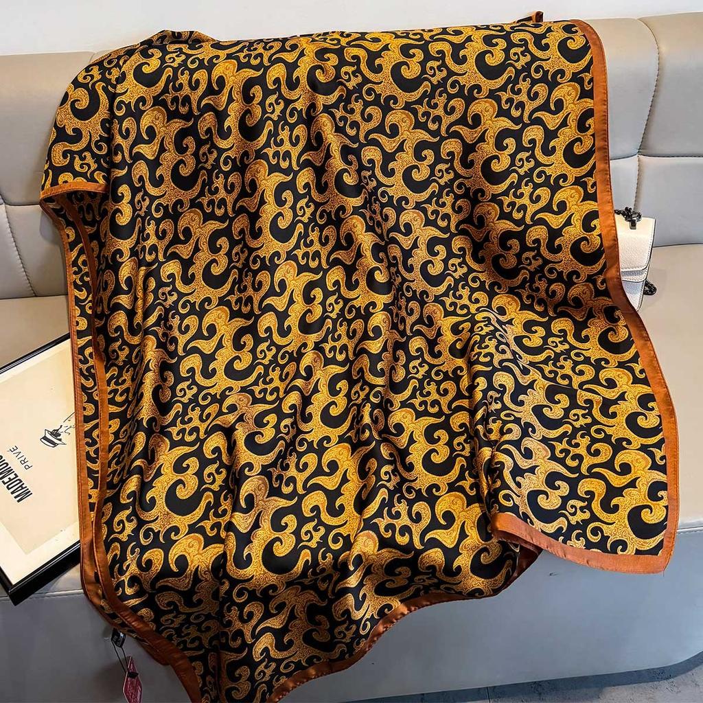 European and American Style New Summer Sun Protection Beach Towel Scarf Women's Retro Temperament Scarf Neck Protection