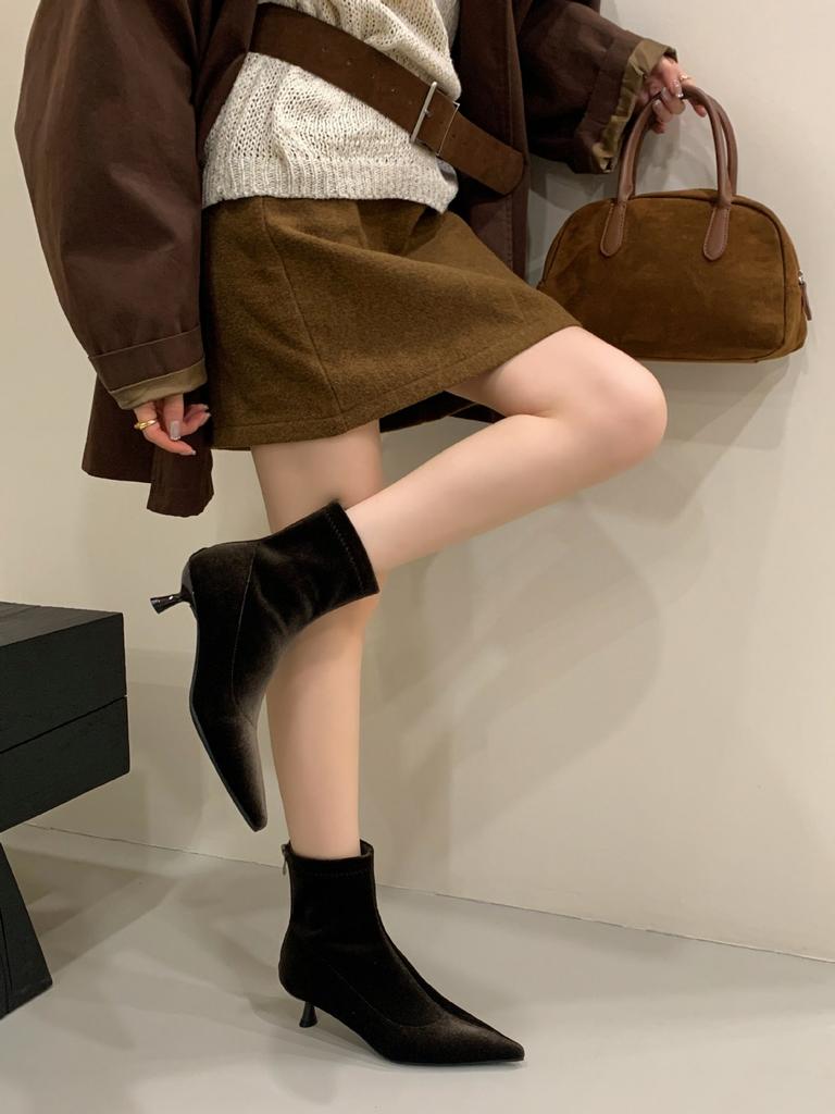 2025 New Pointed Stiletto Soft Leather Beanie Rear Zipper Suede Fashion Women's Short Boots