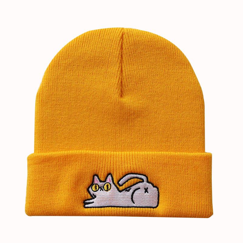 Cute lazy cat embroidered knitted hat for male and female students, warm pullover hip-hop beanie