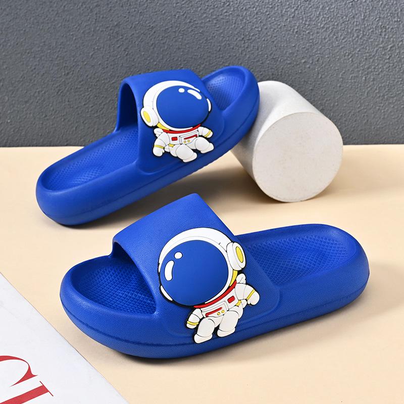 

Миф Удобные черные шлепанцы Wukong для мальчиков, летние, нескользящие, из мягкого ЭВА, обувь для маленьких ножек Dark Blue Astronaut,40/41