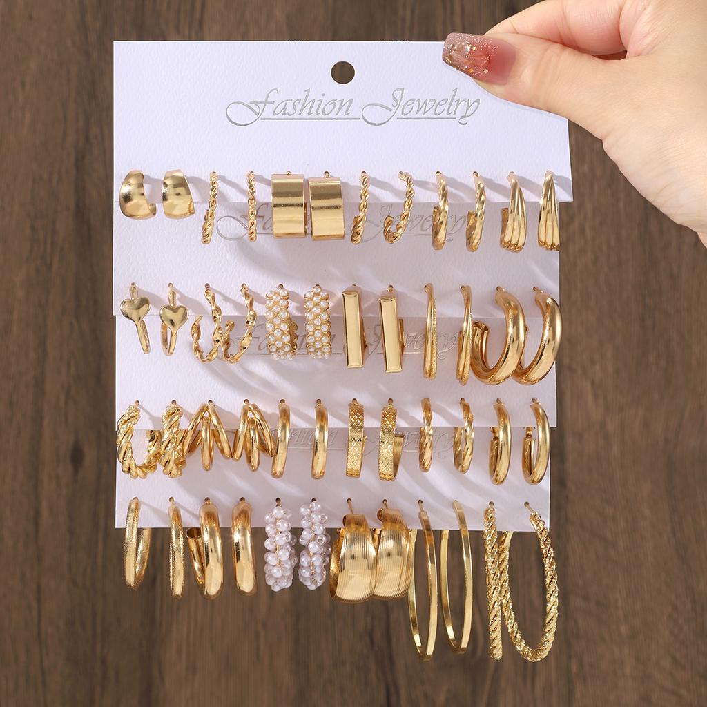 24 Paare Mode-Charm Imitations-Zirkon C-förmige Ohrringe Retro Metall Gedrehte Kreisförmige Creolen Damen Böhmischer Ohr-Zirkon