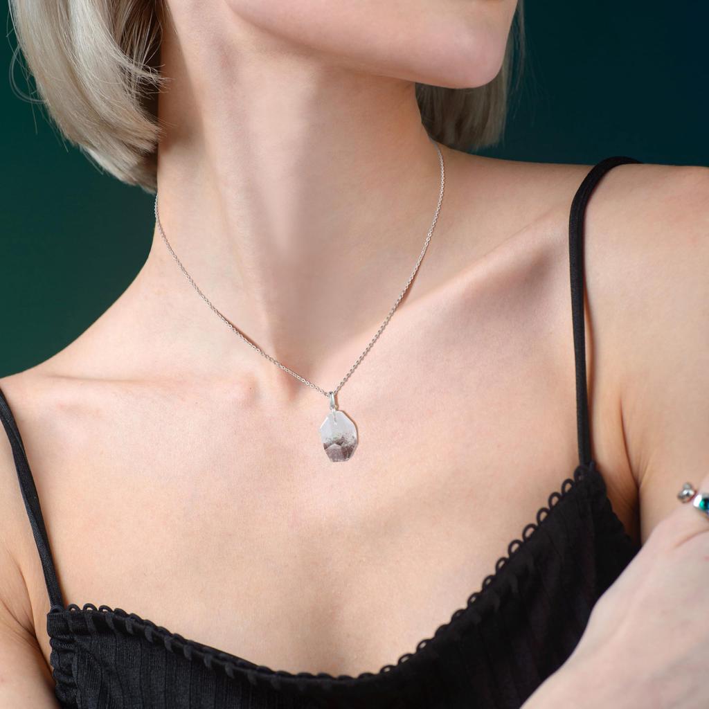 [KOAI] Crystal Raw Stone Phantom Quartz Power Stone Necklace for Women