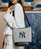 Mlb Basic Big Logo Canvas Bucket Bag Ny (Black)