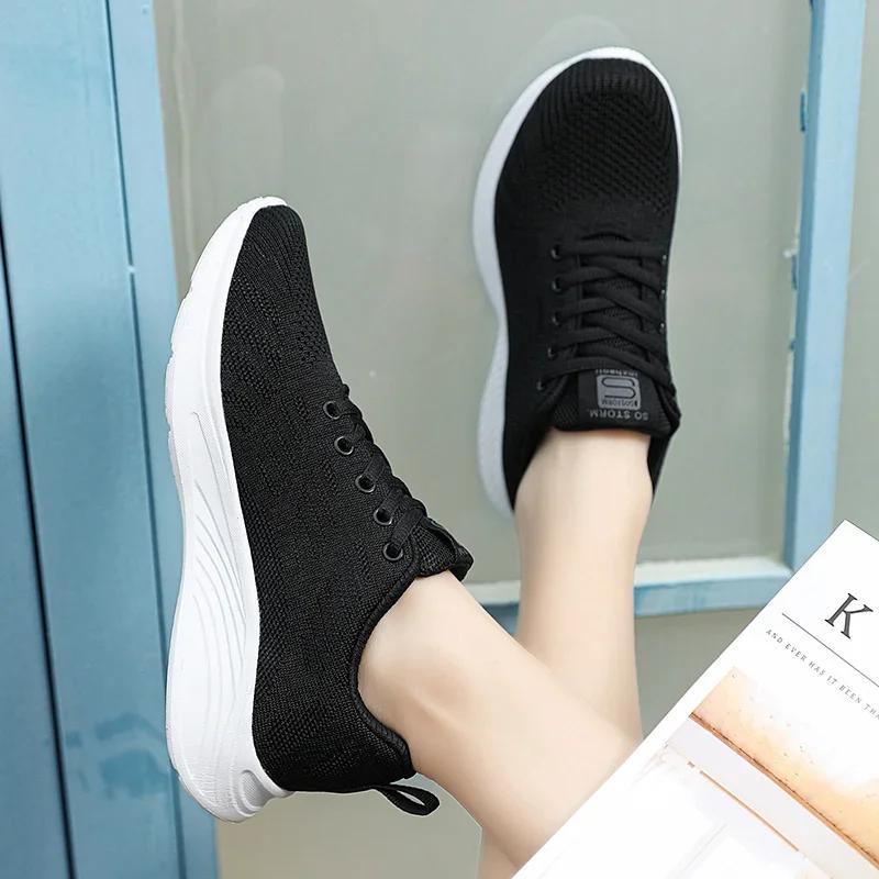 Women Flying Weave Soft Casual Sneakers Ladies Non-Slip Fashion Jogging Shoes Lightweight Four Seasons Breathable Running Shoes