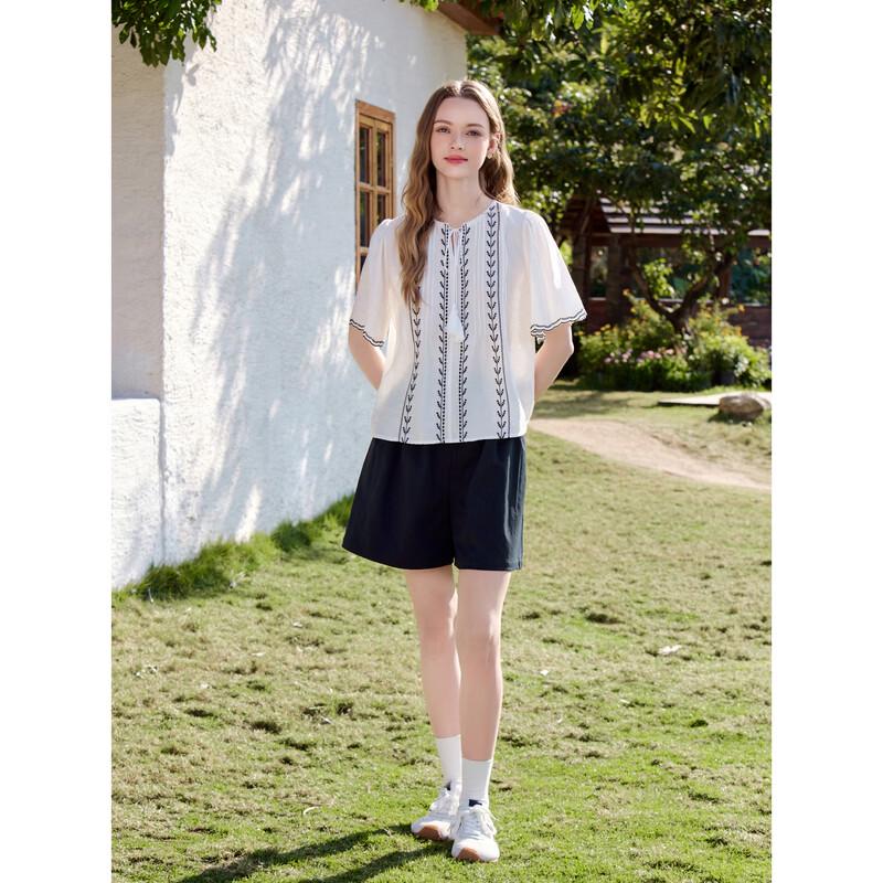 Betu Women's Embroidered Floral Short Sleeve Blouse