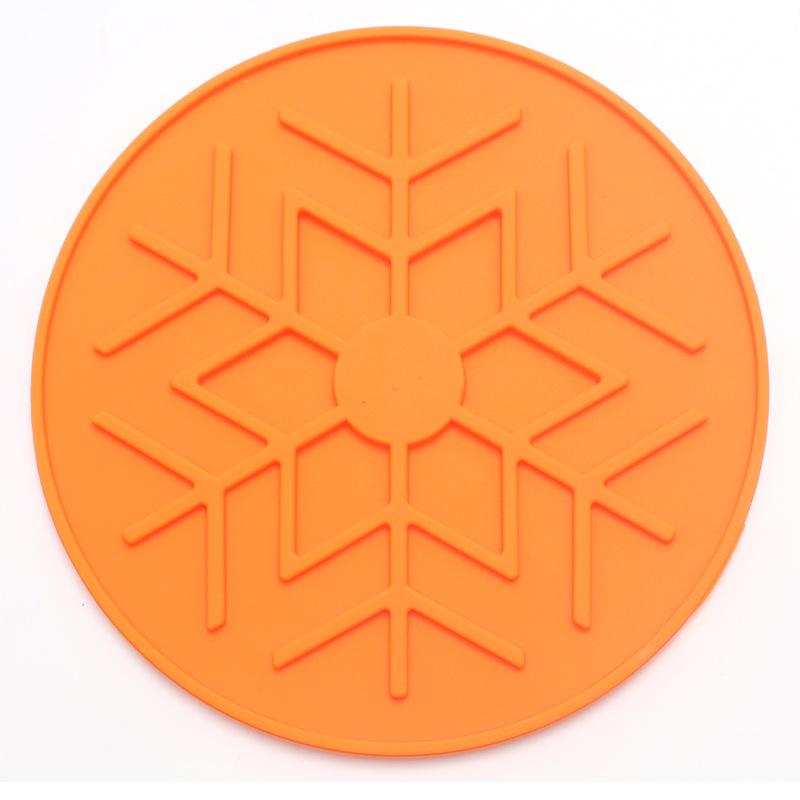 Pet Silicone Non-Slip Slow Feeder Mat - Round Food-Grade Lick Mat for Cats & Dogs