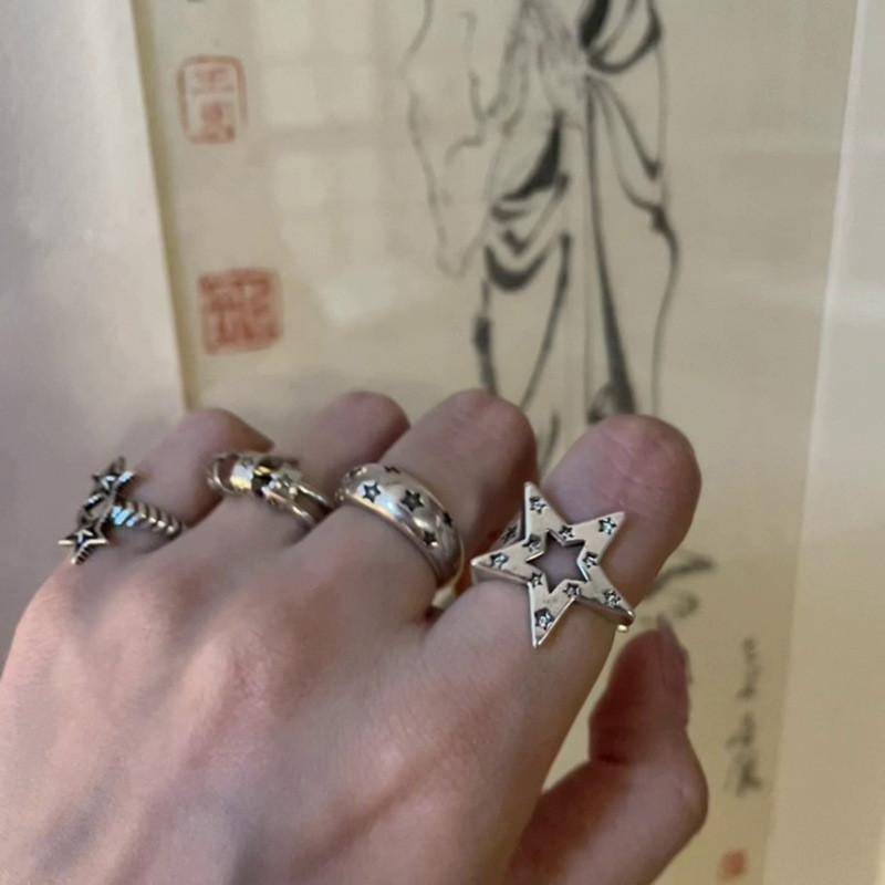 Retro Inspired Adjustable Star Design Ring In Unique Antique Shade Silver