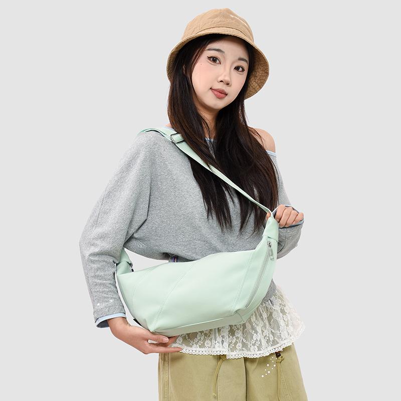 Taška pod paži Dámská dojížděcí taška přes rameno Crossbody