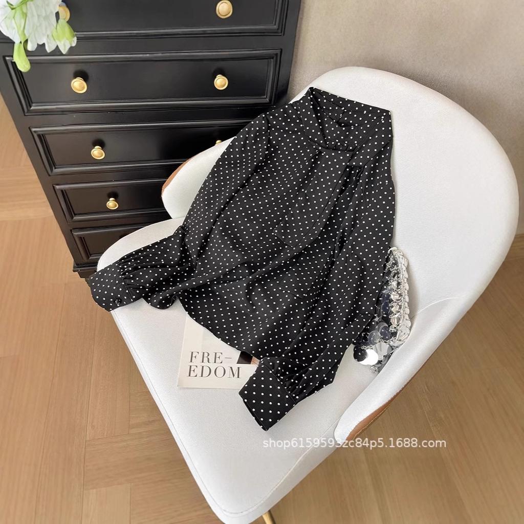 Unique design, chic polka dot long-sleeved shirt, women's 2025 new high-end slim-fitting versatile and thin top