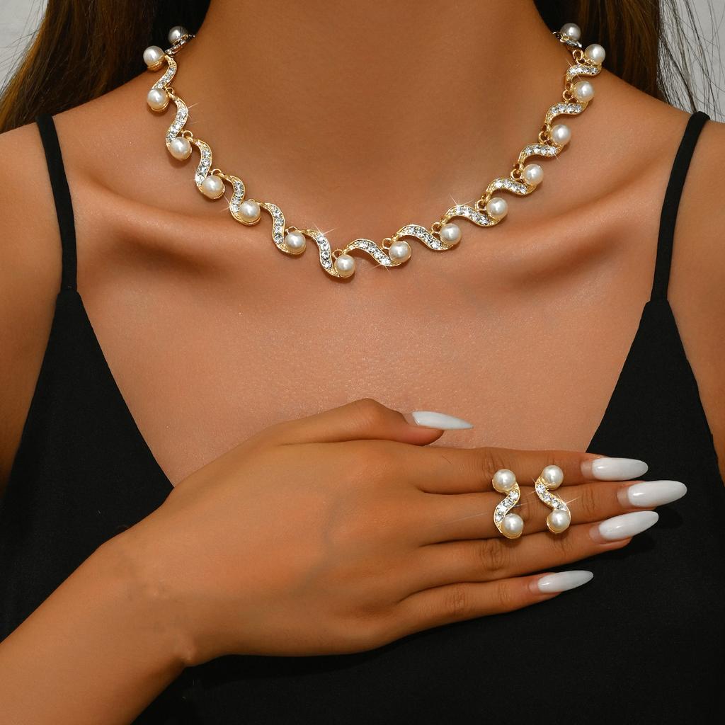 Dress Jewelry Direct Sales Necklace Earrings Two-piece Set Flower Bride Retro High-end Design Set