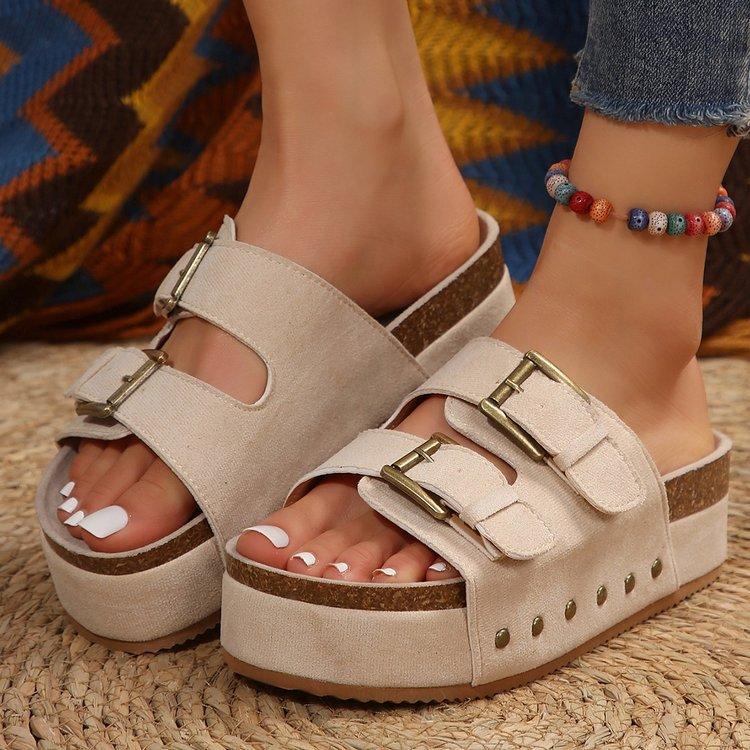 2025 large size thick bottom belt buckle slippers women's summer 2025 new rivet slippers women